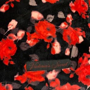 Victoria’s Secret Sherpa blanket